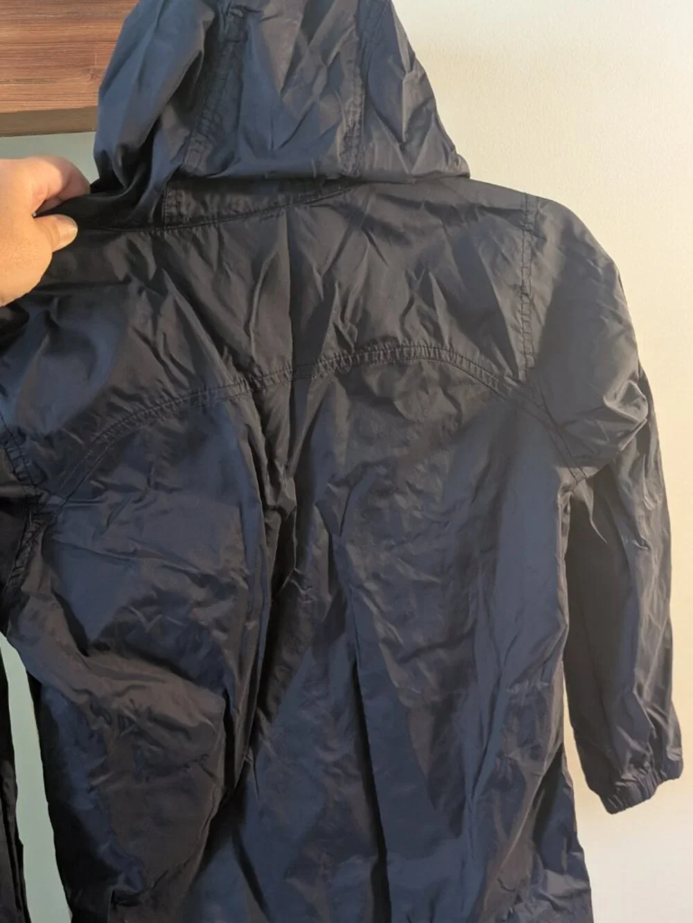 Navy Blue Columbia Rain Jacket - EUC - Size YMD (10/12)